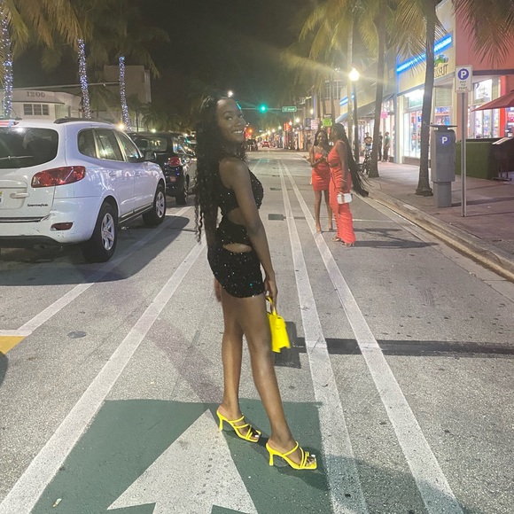 IMMORALITY - Picture 2 of 7